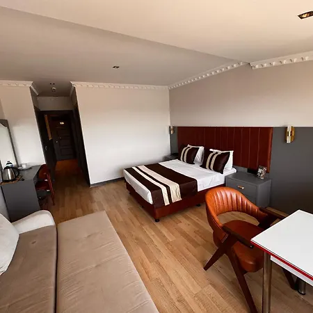 Blue Taksim 3*