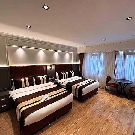 Blue Taksim 3*