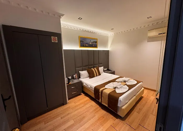 מלון Blue Taksim 3*