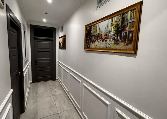 Blue Taksim מלון 3*