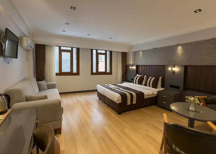 Blue Taksim מלון 3*