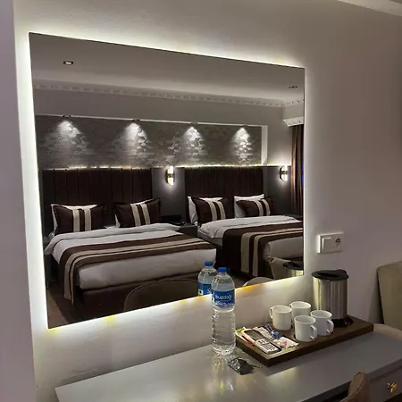 Blue Taksim 3*