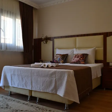 Blue Taksim 3*